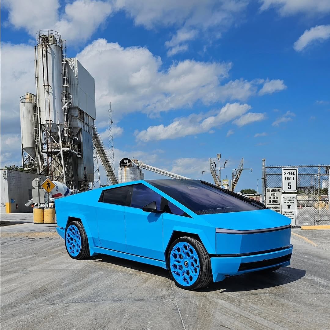 Cyber​​truck在#forgiato @wheels @tes@teslamotorssla #teslacybertruck #anotherteslacybertrucktruckforgiatowheels上
 @fimiato_tes@forgiato_tesla_cybertrucksrtruck 
26英寸的原谅轮 
颜色匹配 

查询：@ubreakwheelfix x @hypemotoring
📧■i@Ubreakwheelfixfix.com 
☎资
🏫我们在家中提供：
•粉末涂料✅
•颜色匹配✅️
•CNC轮修补✅
•轮抛光✅
#Ubreakwheelfix #HypeMotoring #WheelRefinishing #WheelPolishing #WheelRemanufacturing #CeramicPolish #CurbedWheels #WheelRepairMiami #FixMyWheels #PowderCoating #Wheels #Miami #WheelRepair #Wheels #Rims  #CrackedWheels #BentWheels #Girl #ForgedWheels #Chrome #MachineWheels #TheNameYouKnowInWheelRepair #NorthMiami #ChangingTheWayYouSeeWheels #ForgedWheels #MiamiWheelRepair #Rims #FixMyRims #CNCRefinish @ac_forgiato