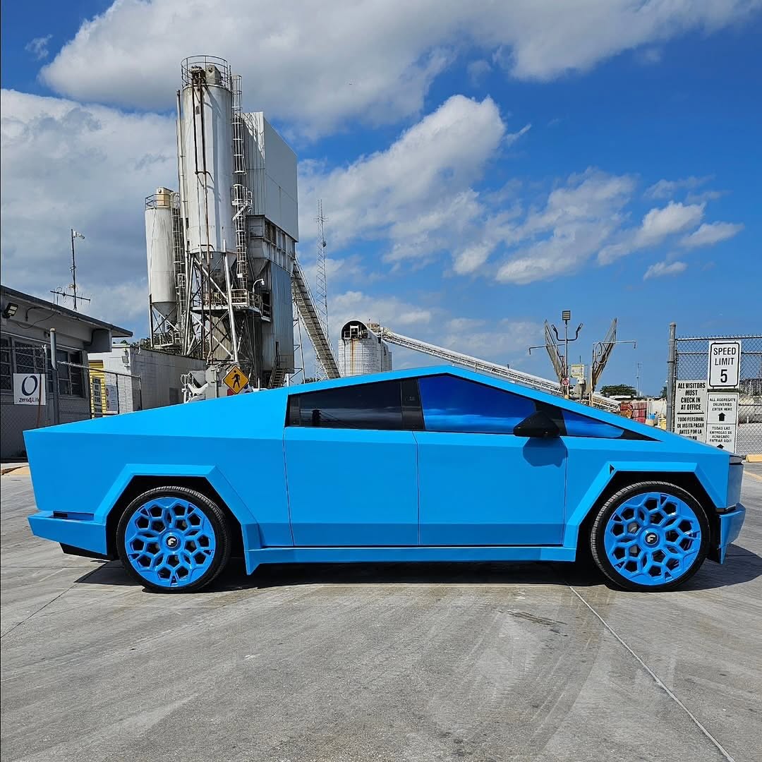 Cyber​​truck在#forgiato @wheels @tes@teslamotorssla #teslacybertruck #anotherteslacybertrucktruckforgiatowheels上
 @fimiato_tes@forgiato_tesla_cybertrucksrtruck 
26英寸的原谅轮 
颜色匹配 

查询：@ubreakwheelfix x @hypemotoring
📧■i@Ubreakwheelfixfix.com 
☎资
🏫我们在家中提供：
•粉末涂料✅
•颜色匹配✅️
•CNC轮修补✅
•轮抛光✅
#Ubreakwheelfix #HypeMotoring #WheelRefinishing #WheelPolishing #WheelRemanufacturing #CeramicPolish #CurbedWheels #WheelRepairMiami #FixMyWheels #PowderCoating #Wheels #Miami #WheelRepair #Wheels #Rims  #CrackedWheels #BentWheels #Girl #ForgedWheels #Chrome #MachineWheels #TheNameYouKnowInWheelRepair #NorthMiami #ChangingTheWayYouSeeWheels #ForgedWheels #MiamiWheelRepair #Rims #FixMyRims #CNCRefinish @ac_forgiato