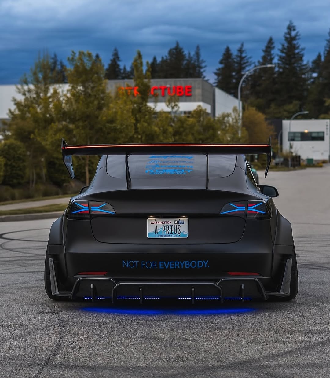 我将自己标识为普锐斯 🚗  🏡 华盛顿州 📸  @teslaclubofamerica