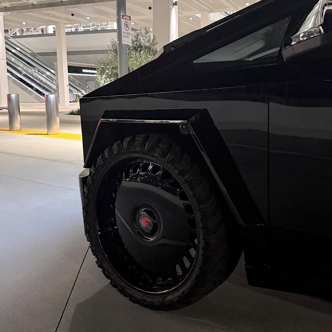 @patrickcelik_ #CyberTruck 26英寸 #Forgiato @wheels @atturotires @forgiato