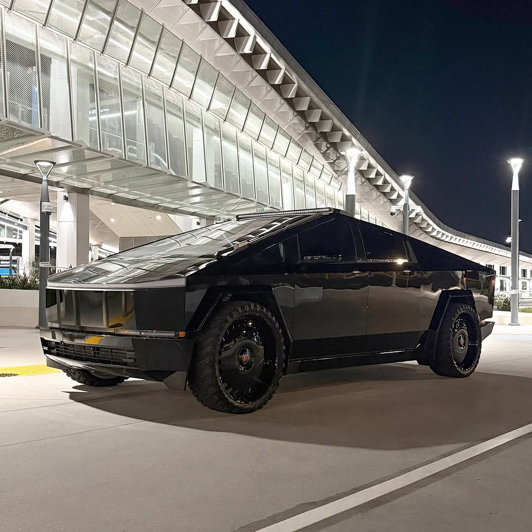 @patrickcelik_ #CyberTruck 26英寸 #Forgiato @wheels @atturotires @forgiato