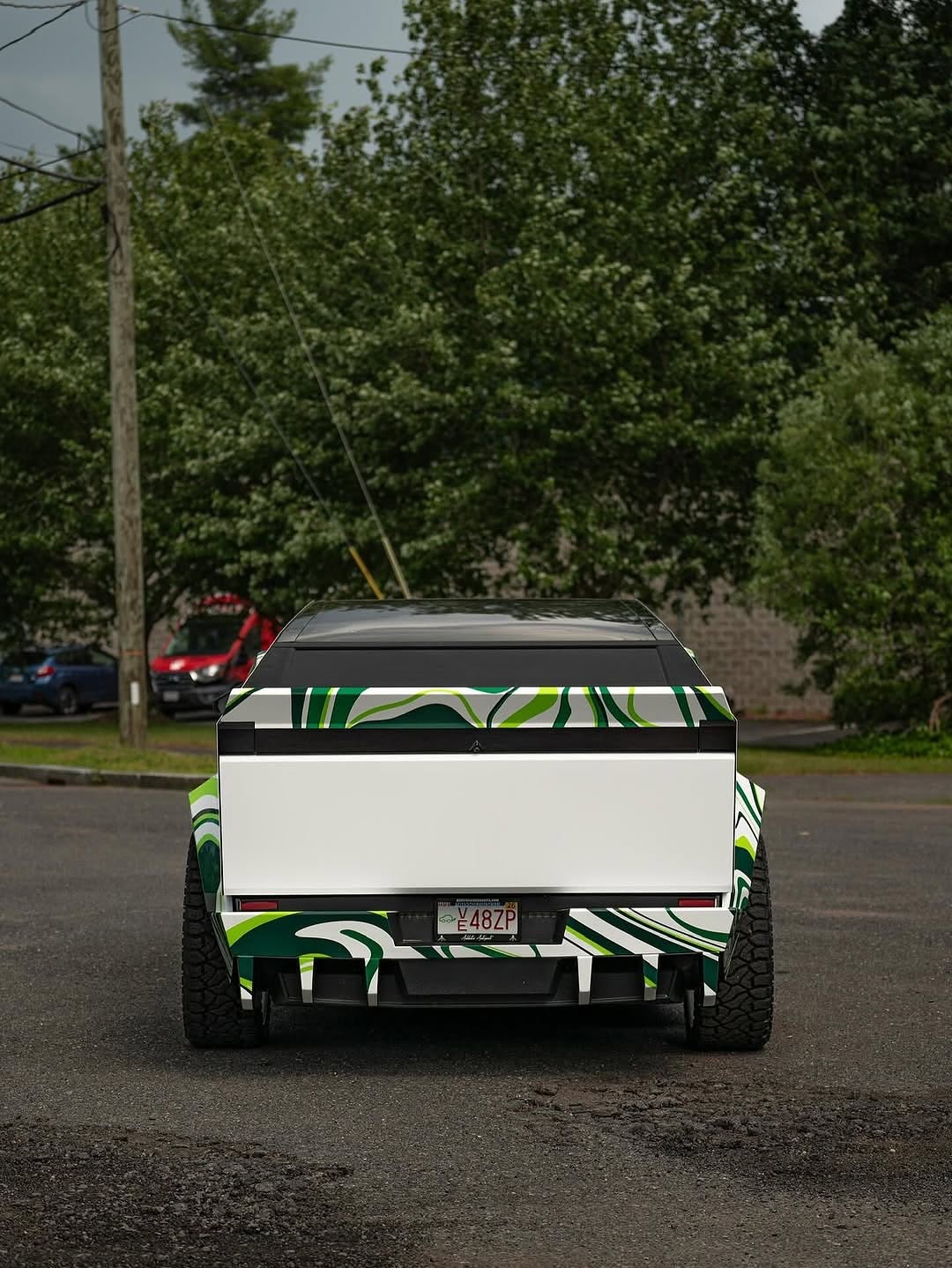 网络卡车星期二 🛻 @insight.cuts 📍 @addictiveautosports 🏡 NV 📸 @ayo.its.wolo @teslaclubofamerica