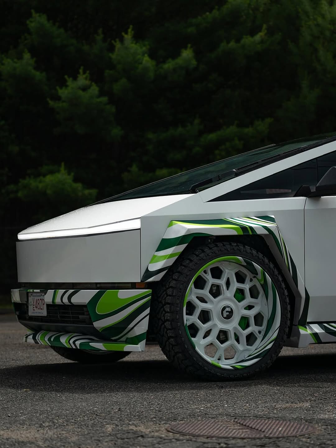 网络卡车星期二 🛻 @insight.cuts 📍 @addictiveautosports 🏡 NV 📸 @ayo.its.wolo @teslaclubofamerica