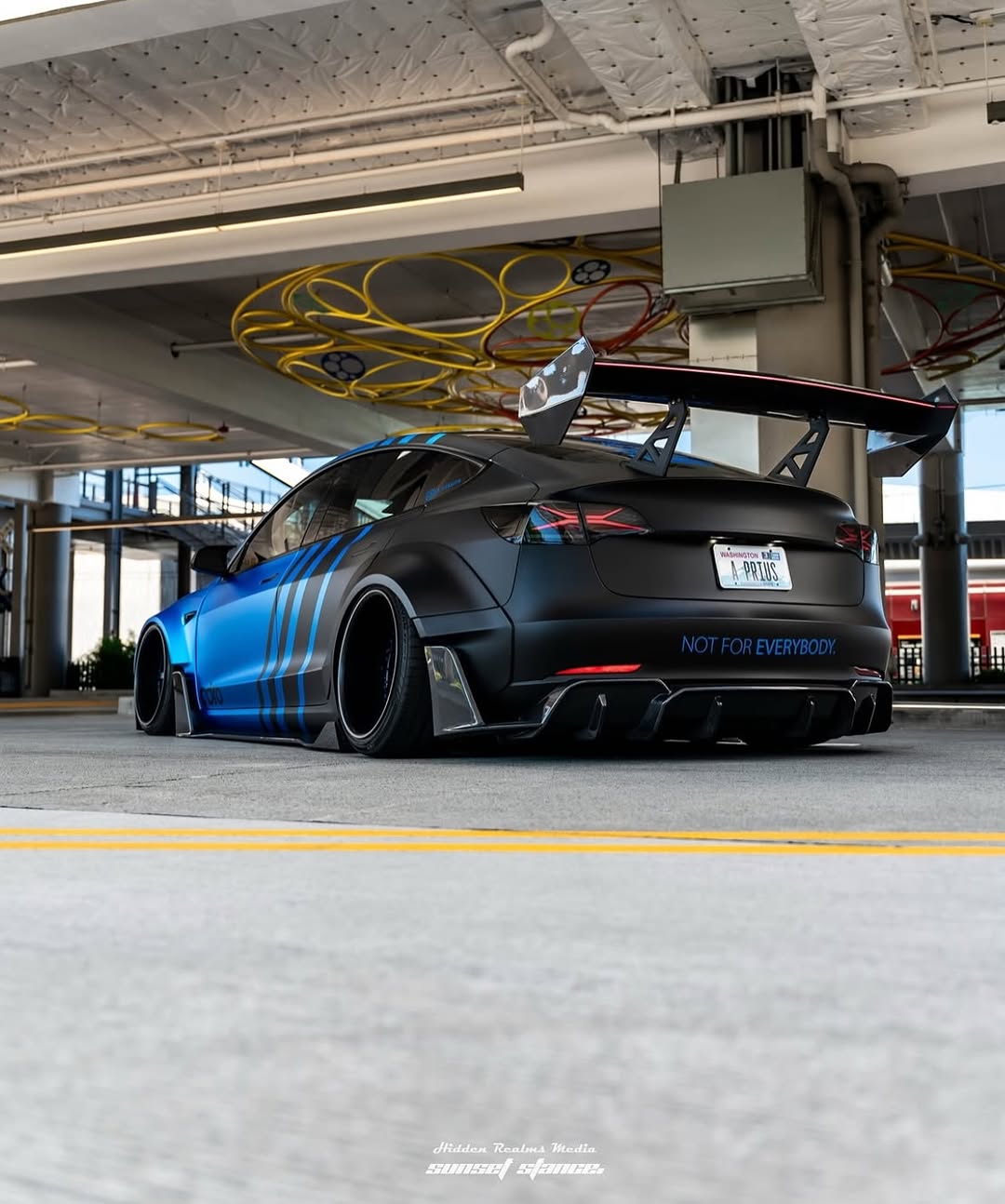 翼翼三明治 🚗 @m3_titanium 🏡 WA 📸 @hidden_realms_media @teslaclubofamerica