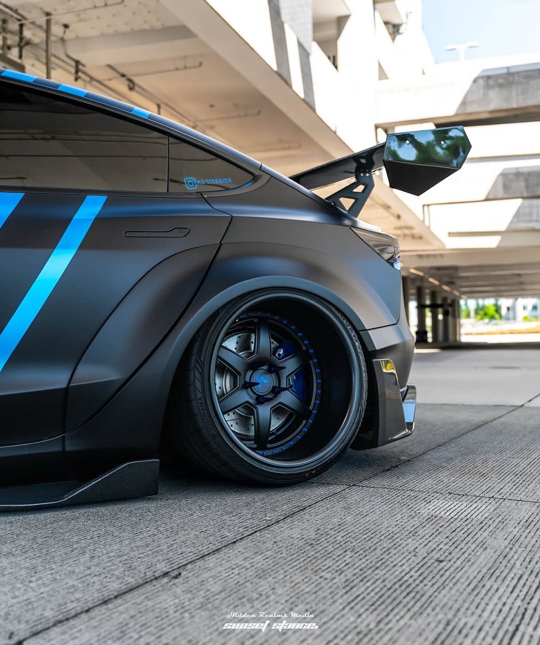 翼翼三明治 🚗 @m3_titanium 🏡 WA 📸 @hidden_realms_media @teslaclubofamerica