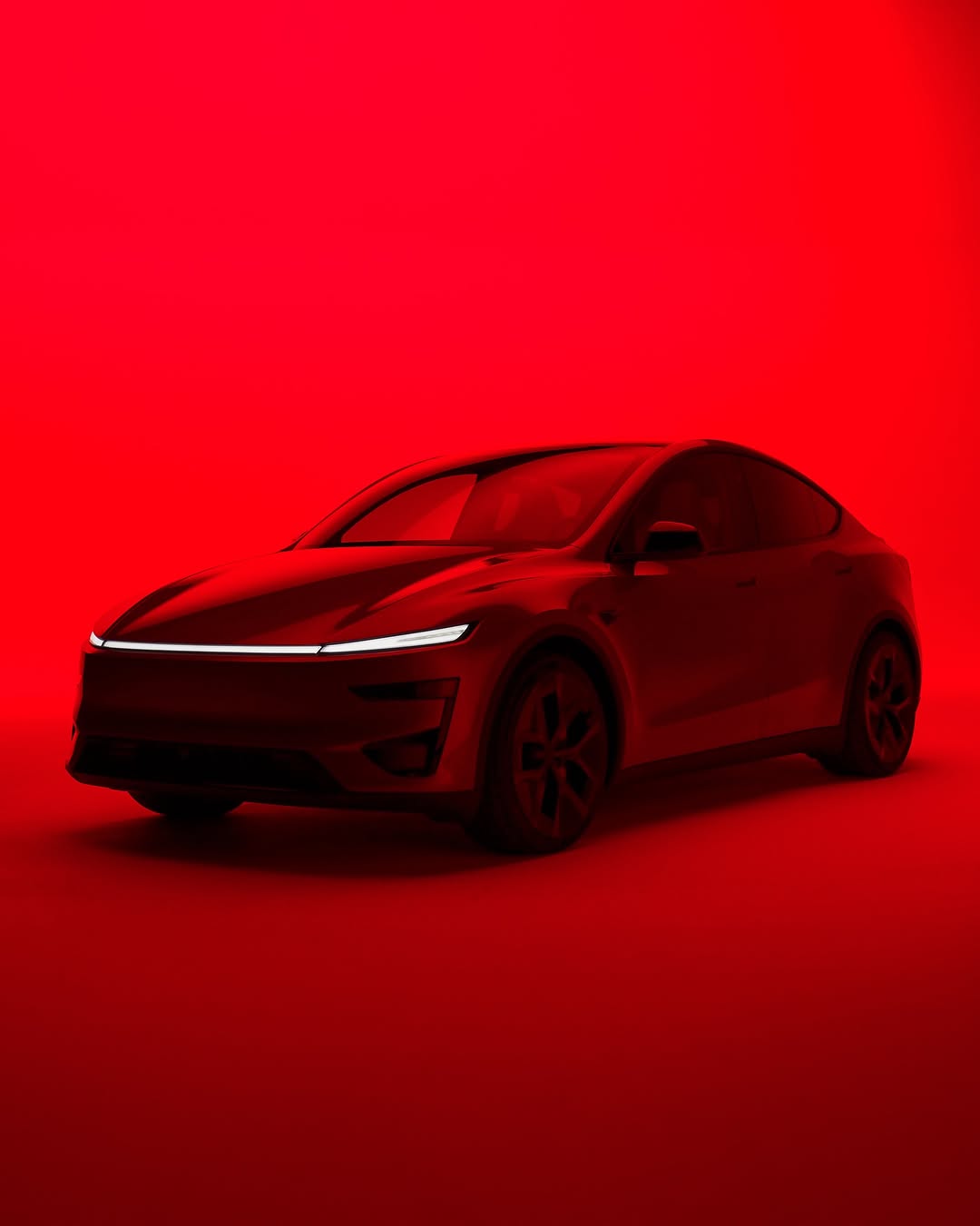 新车型Y Performance 有什么新内容 👇 设计旨在提供与在开放道路上同样出色的日常驾驶性能——现已在欧洲上市 规格概览： — 0-100公里/小时加速时间3.5秒 — 最高时速：250公里/小时 — 续航里程：580公里（WLPT） — 双电机全轮驱动 _______________________________ 车辆外观升级，以实现更出色的性能： – 新款前脸+后保险杠及碳纤维尾翼，提升空气动力学性能 – 优化的轮毂和轮胎，提供精准操控 – 性能碳纤维尾翼 = 更大的下压力，减少阻力 _______________________________ 持续平稳稳定的驾驶体验： – 自适应阻尼根据路况调整操控性 – 新增驾驶模式，为高速驾驶提供更多自由度 – 非对称轮毂+轮胎配置，提供更好的抓地力和转向性能 _______________________________ 更长的续航： – 由于采用新型高密度电池单元，充电容量增加，续航更长 _______________________________ 舒适性升级： – 静音座舱，得益于高端隔音材料和隔音玻璃 – 前排加热通风运动座椅，配备额外支撑和侧边靠垫，在转弯时将您固定在座椅上，以及可电动调节的腿部延伸装置，提供额外舒适性 – 后排带打孔和加热功能的座椅，支持电动调节靠背 – 我们最高分辨率的16英寸中央触摸屏 = 更多像素，更多乐趣 一天结束时，您可以放松身心，让FSD监督驾驶将您送回家（待监管批准） @teslamotors