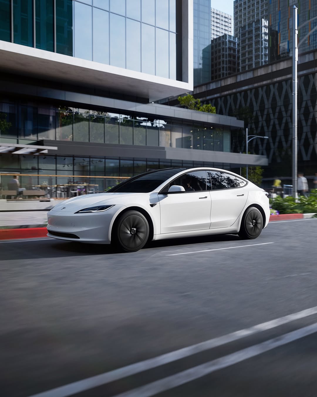 Model Y标准版和Model 3标准版——我们最实惠的车型 超低拥有成本，专为安全设计，并配备您喜爱的所有特斯拉功能 – 续航里程达321英里 – 极高的效率，带您去更远的地方并为您节省费用 – 维护需求极少 – 在您的主动监督下可实现自动驾驶 包含以下内容： – 15.4英寸中央触摸屏上的娱乐功能（Tesla Theater支持流媒体平台，Tesla Arcade支持视频游戏） – 集成@Grok人工智能 – 方便与安全功能（哨兵模式/狗模式/露营模式，行程规划器，座舱过热保护） – Tesla应用（手机钥匙，预调节，哨兵实时摄像头视图等） – 加热前排座椅——双色调，配有织物和植物皮革材质 + 加热方向盘 – 全球70,000多个超级充电站的访问权限 ……还有更多。在Tesla.com上查看全部内容 @teslamotors