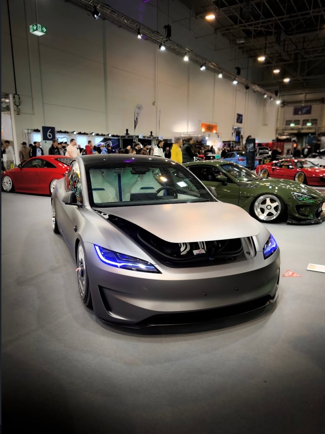 前舱检查 🚗 stricker_98 🏡 DE 📸 @dima_m.84 @teslaclubofamerica