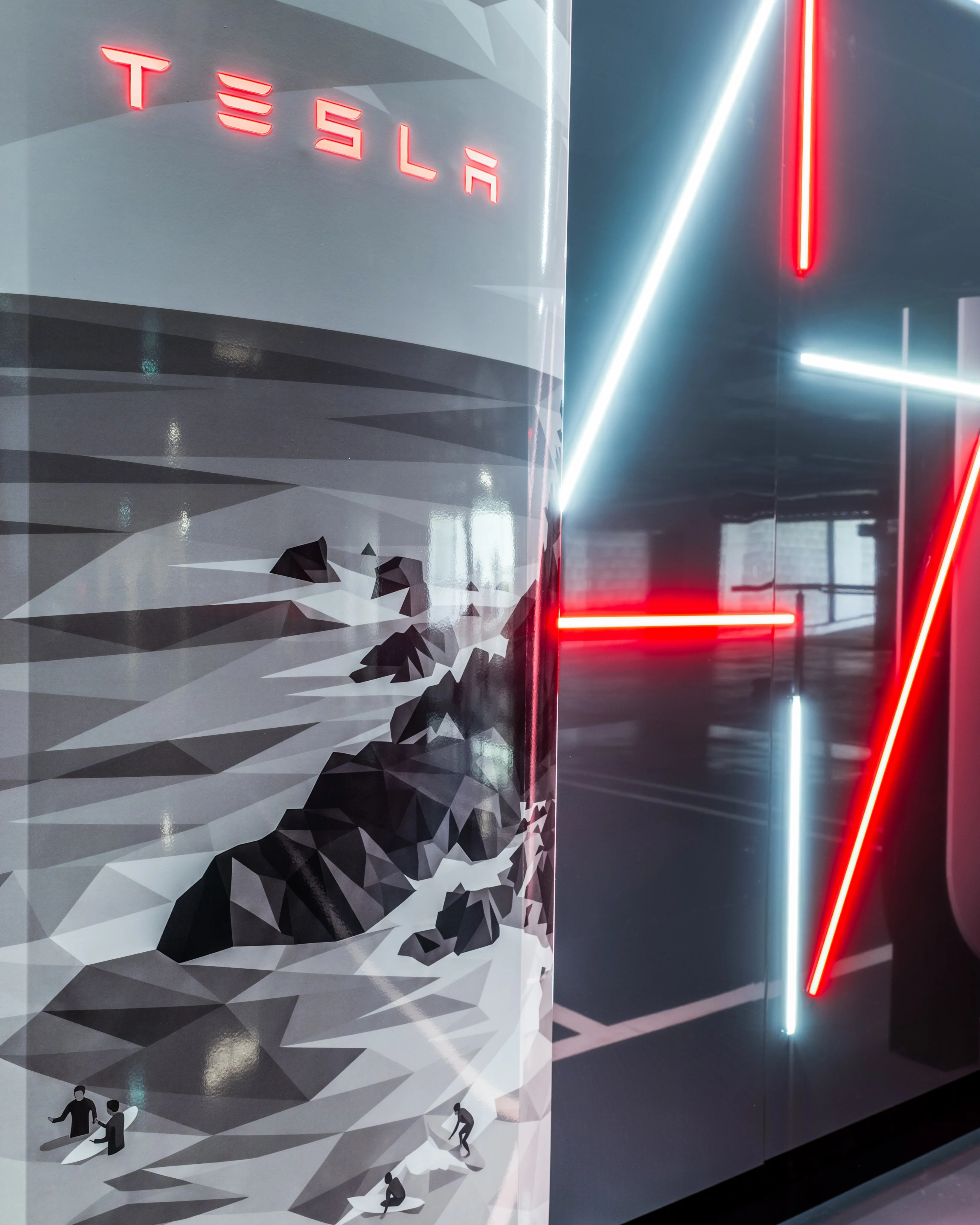 庆祝澳大利亚第1000个超级充电站⚡️——现已在拜伦湾开放 @teslamotors