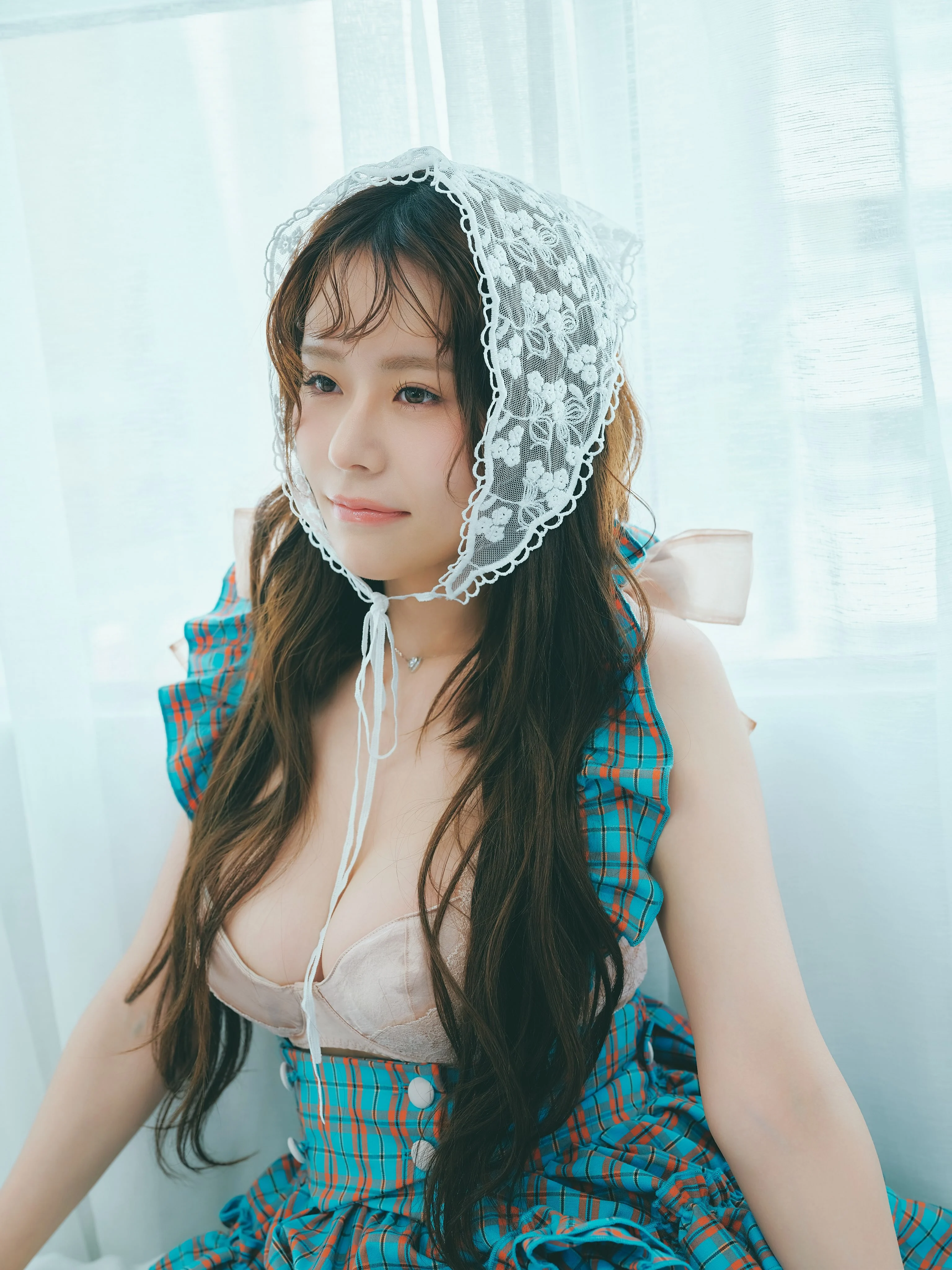 照片📸 @len.______ 化妆💄 @hm_elena.abe @1mariannnnn