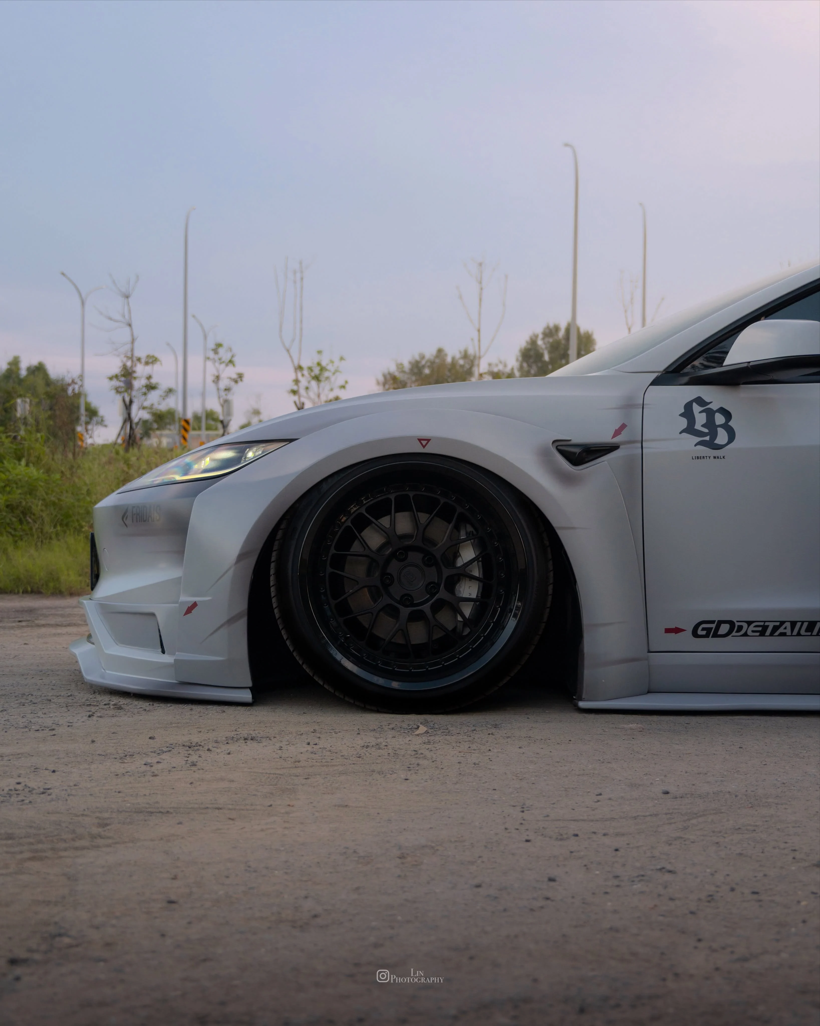 “当特斯拉成为捷豹” 特斯拉Model 3 加装LBWK套件 车主:@_ren.chen @ri_shop.tw @liberty_walk_taiwan_official 📷:Nikon Z6II 🎨:Lr & Ps @lin__photography_