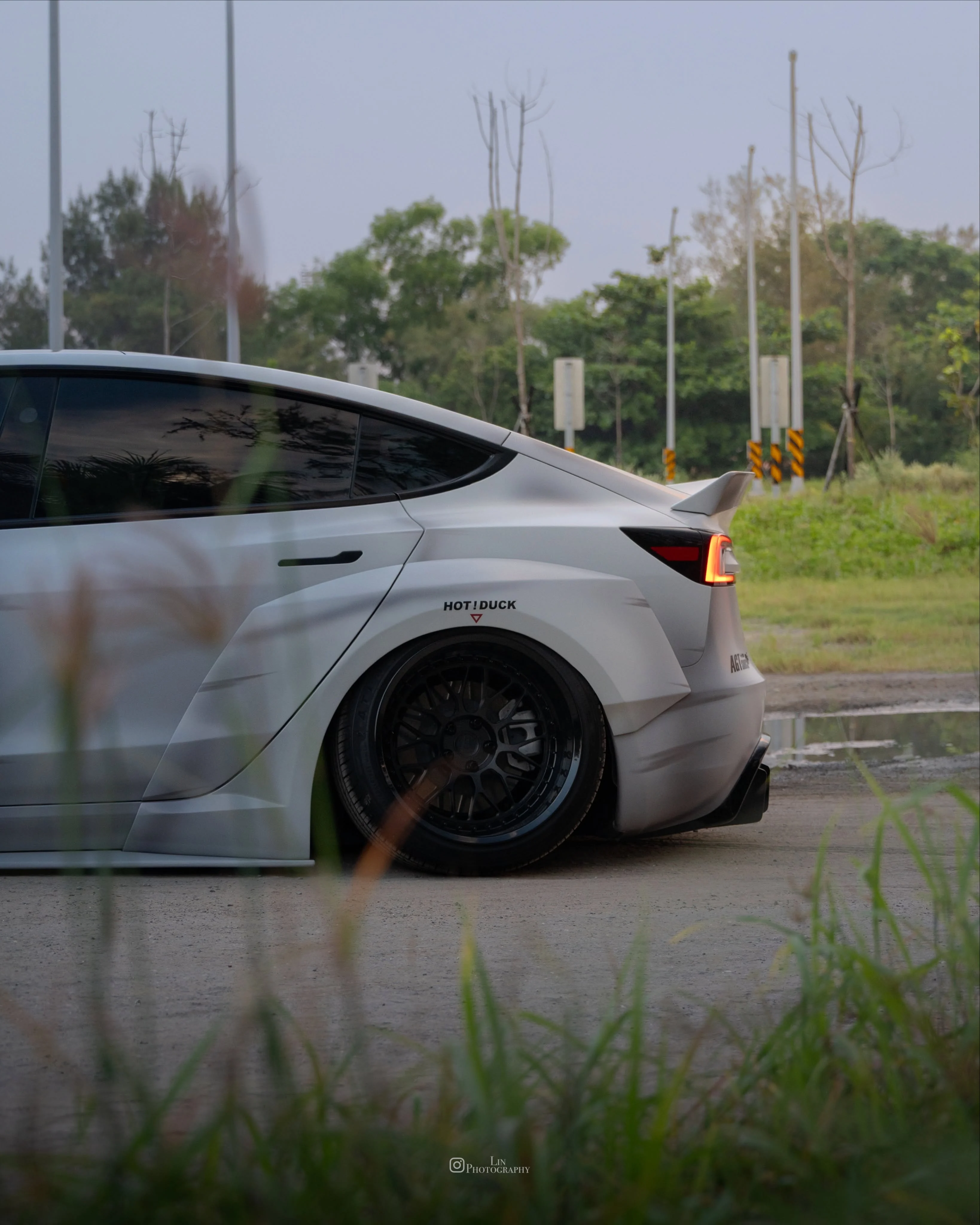 “当特斯拉成为捷豹” 特斯拉Model 3 加装LBWK套件 车主:@_ren.chen @ri_shop.tw @liberty_walk_taiwan_official 📷:Nikon Z6II 🎨:Lr & Ps @lin__photography_