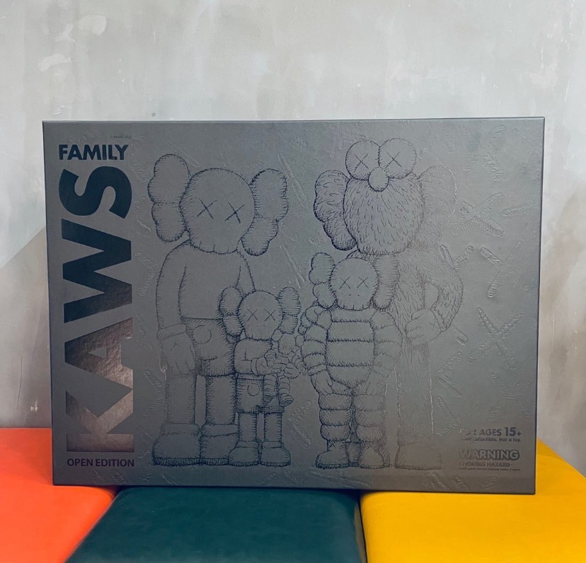 优质Kaws Family整整齐齐一家人