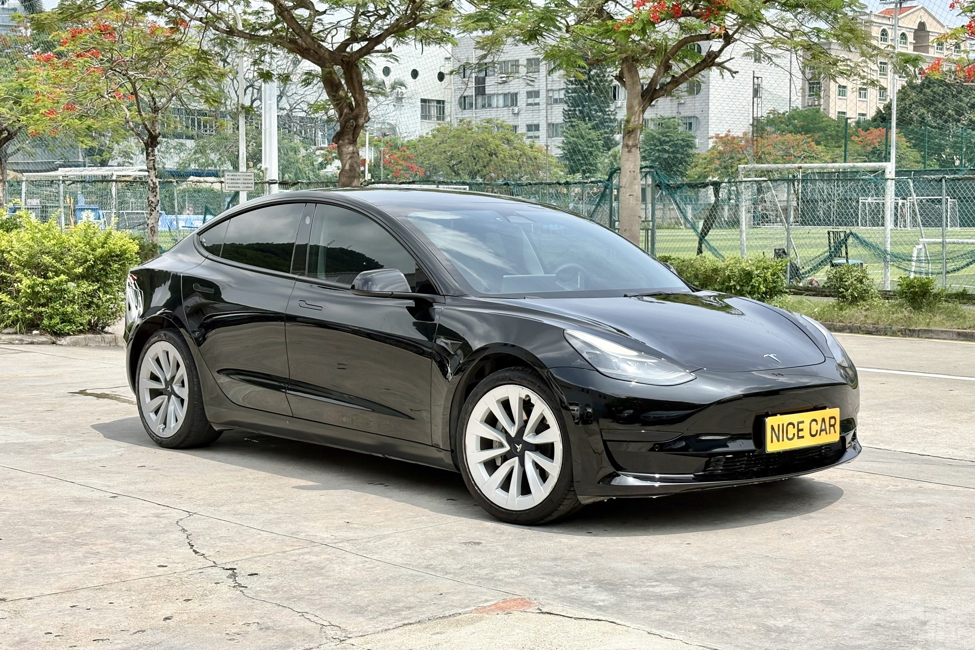 2022款 MODEL 3 标准续航后驱版
上牌: 2022-06
里程: 6万公里
续航: CLTC 556公里 (满电表显415公里)
配置:60kWh 磷酸铁锂电池
选装:19寸轮毂
状态:一手原版原漆零出险车况
2022 Tesla Model3 Standard