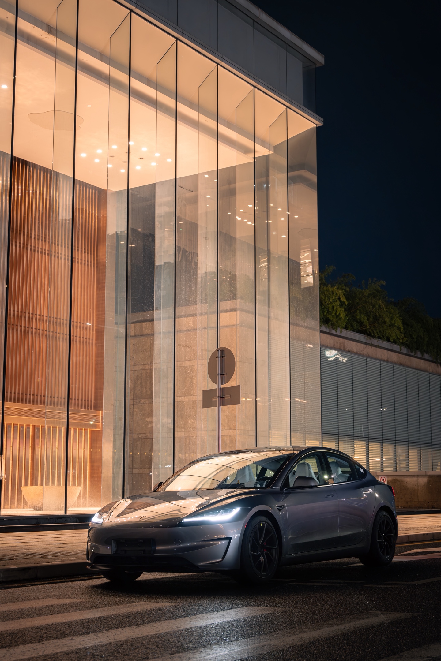 我的车很简单  我的生活也是   #特斯拉#model3performance