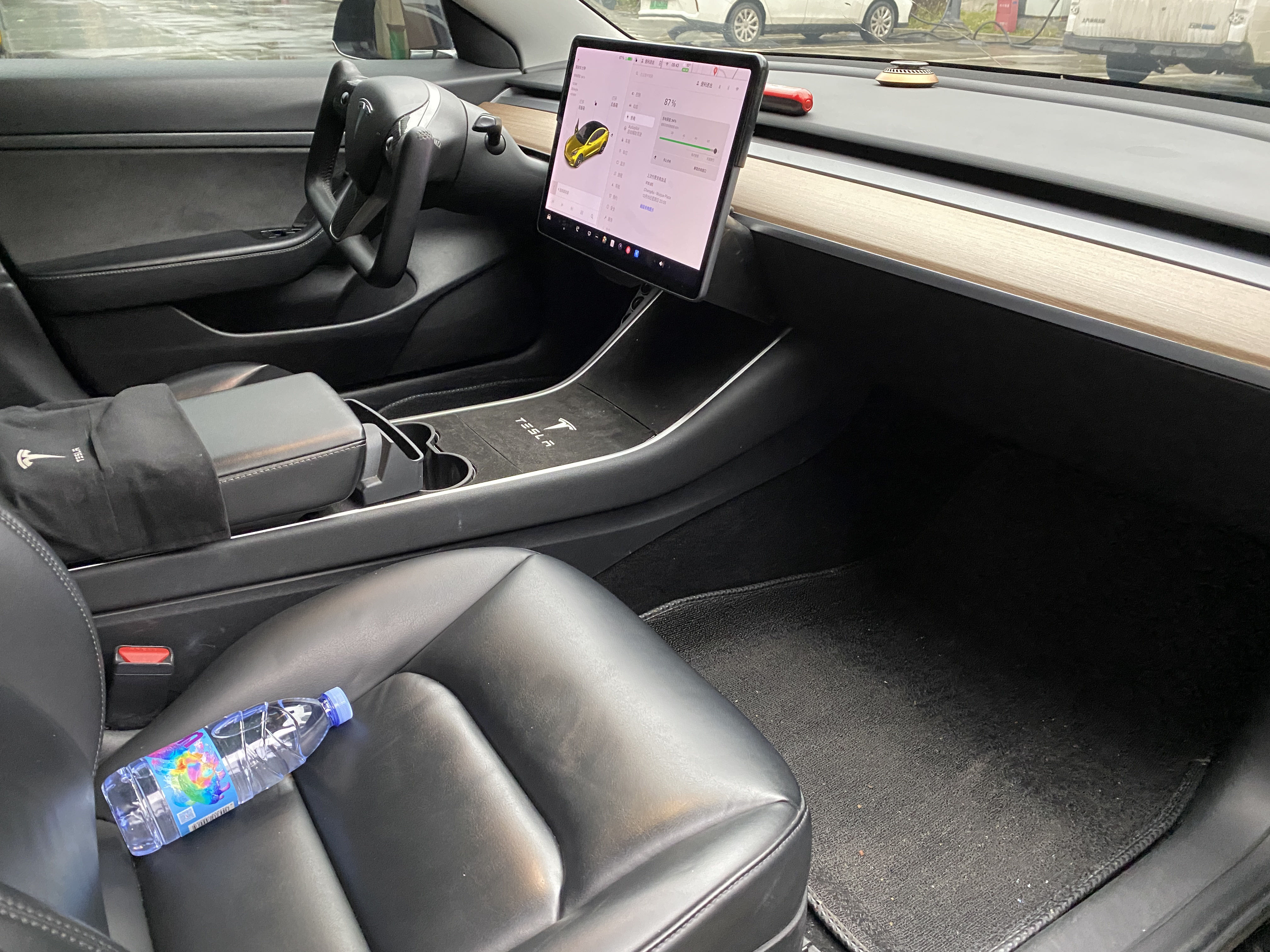 个人一手特斯拉model3出售8.8万