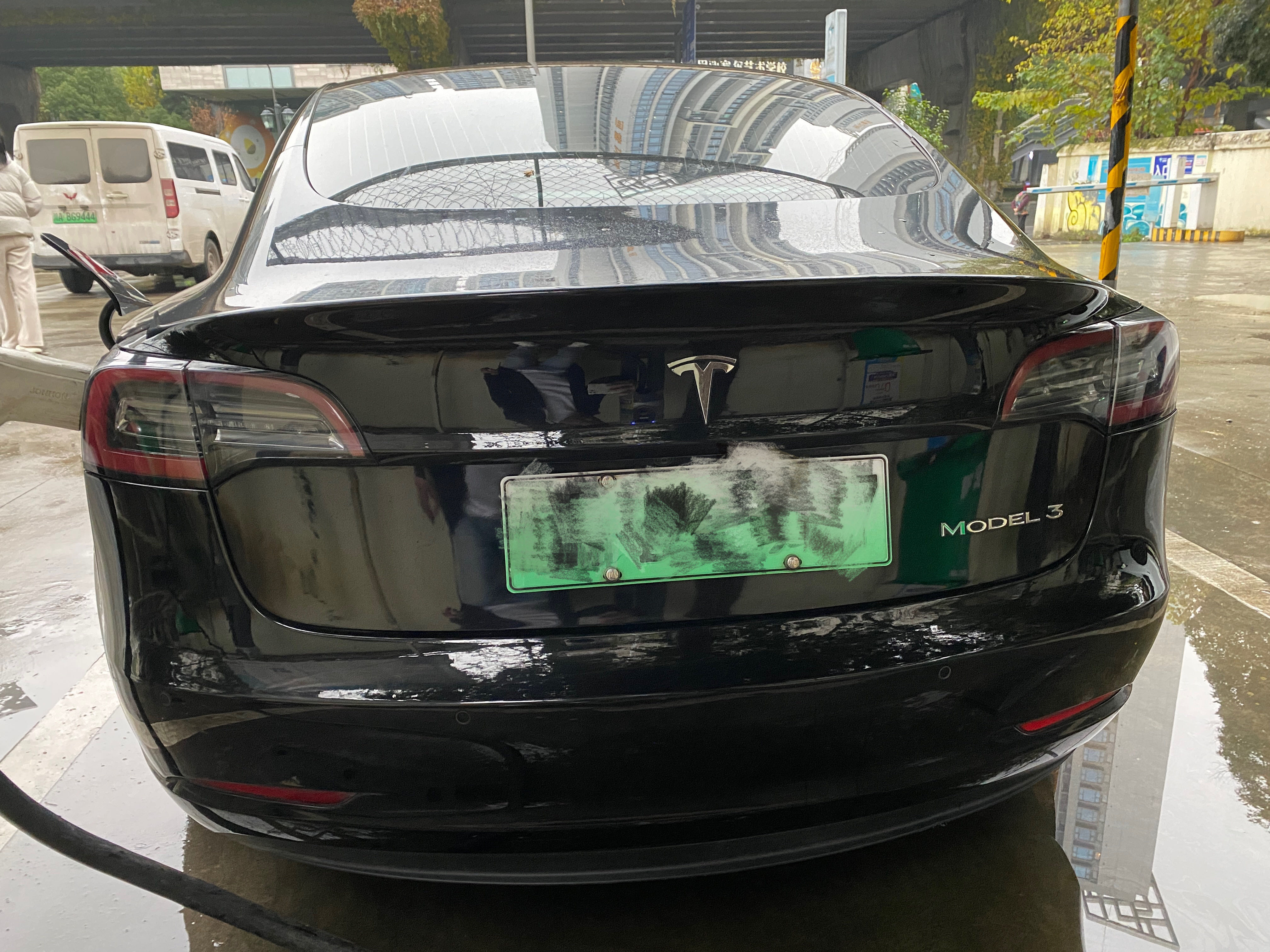 个人一手特斯拉model3出售8.8万