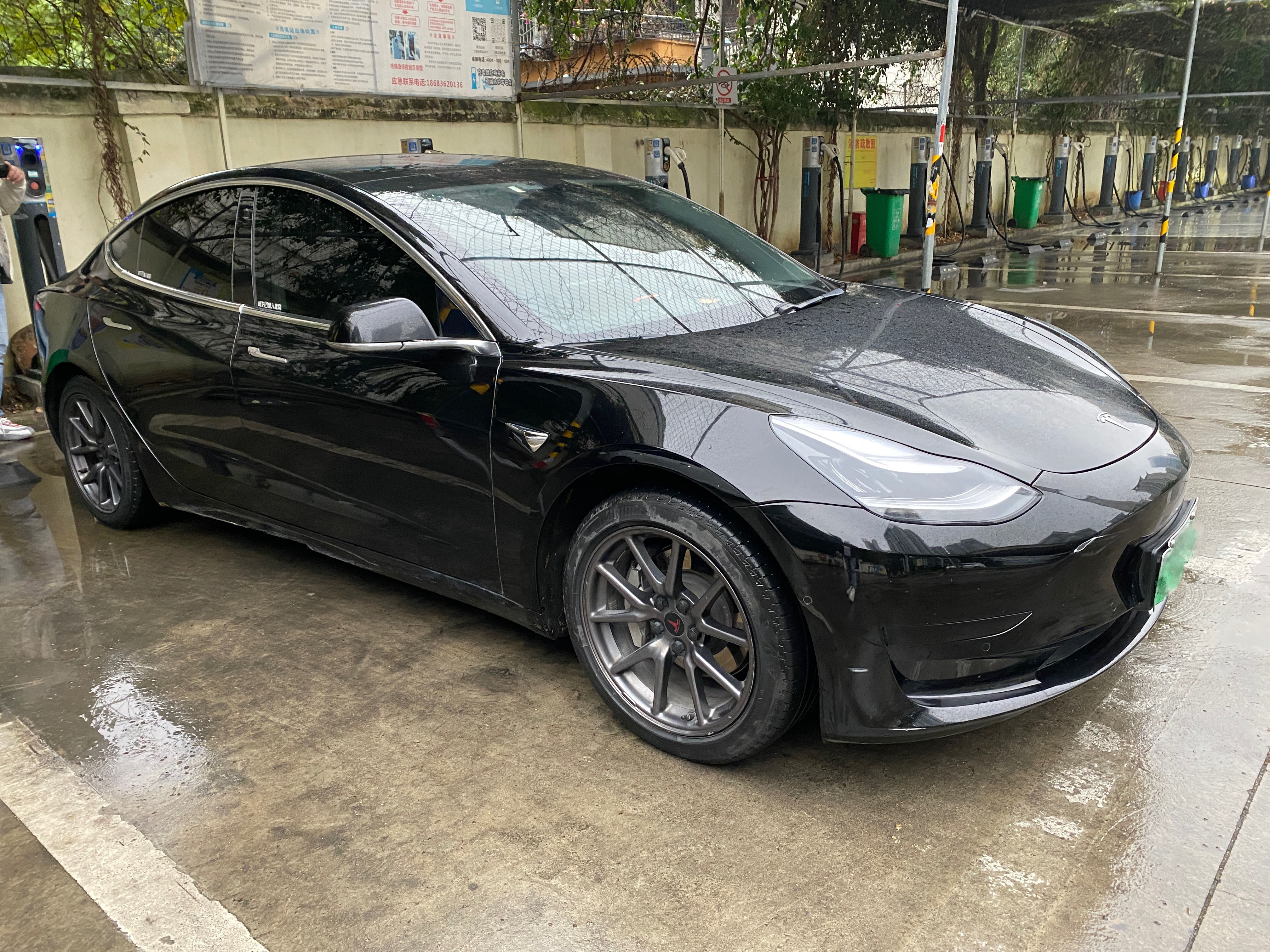 个人一手特斯拉model3出售8.8万