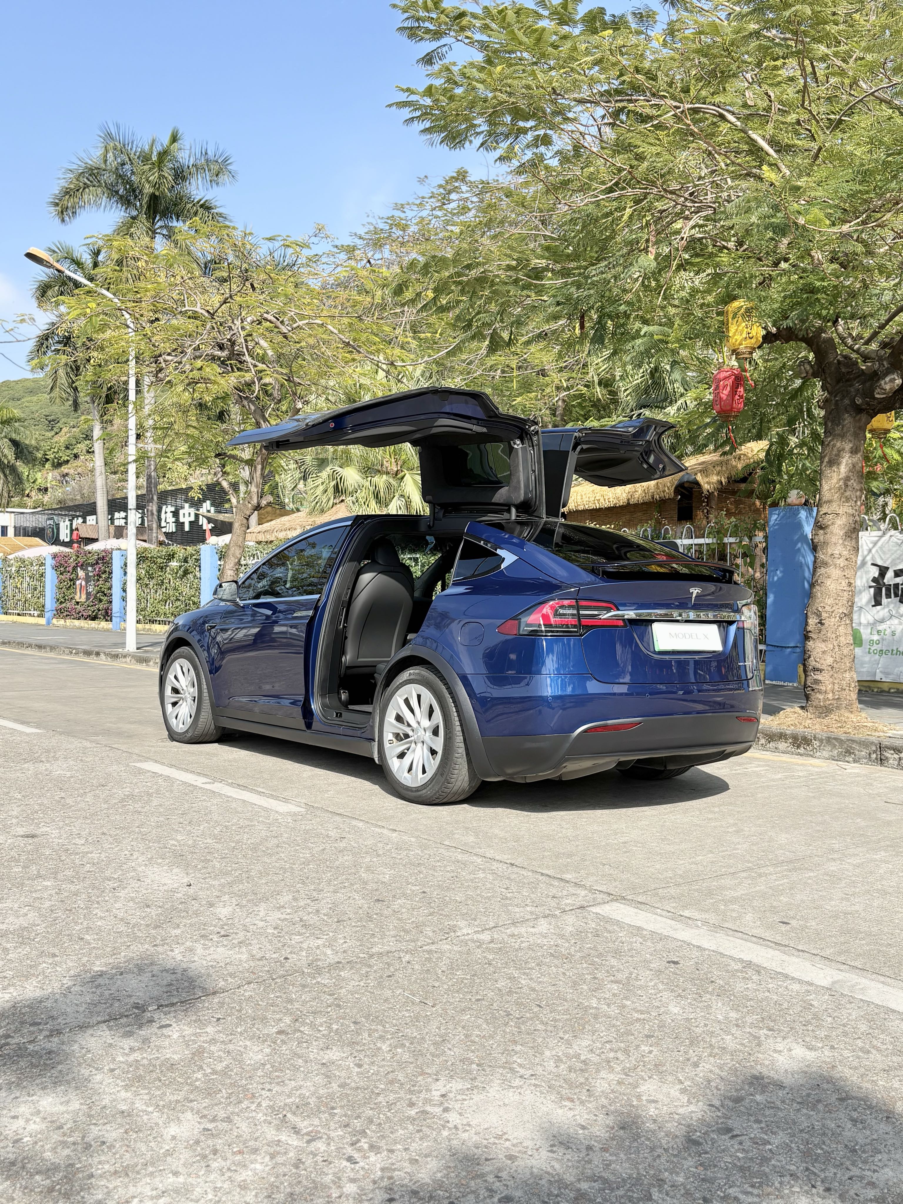 续航500公里+的2020款Model X长续航升级版