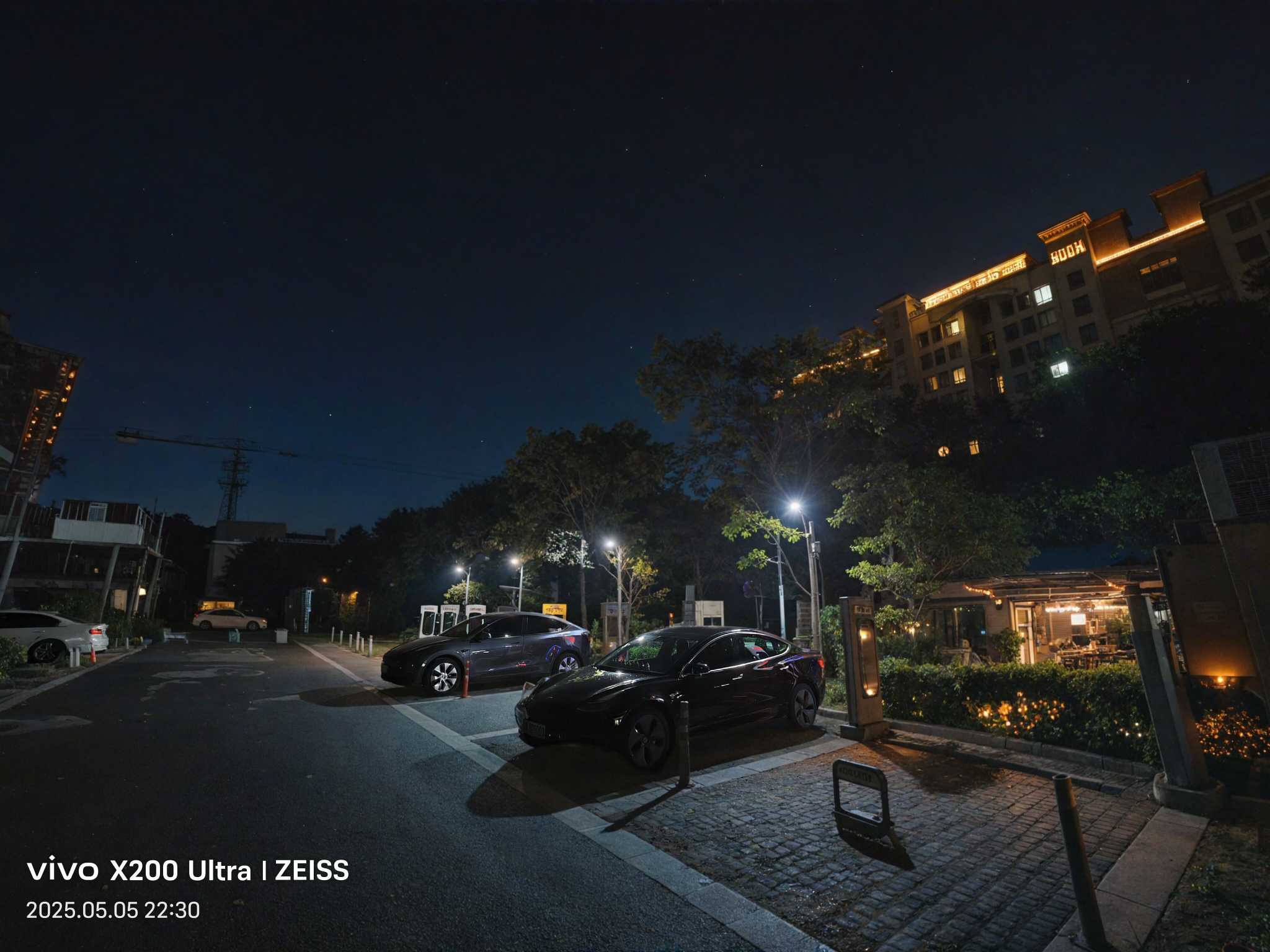 夜充时夜景