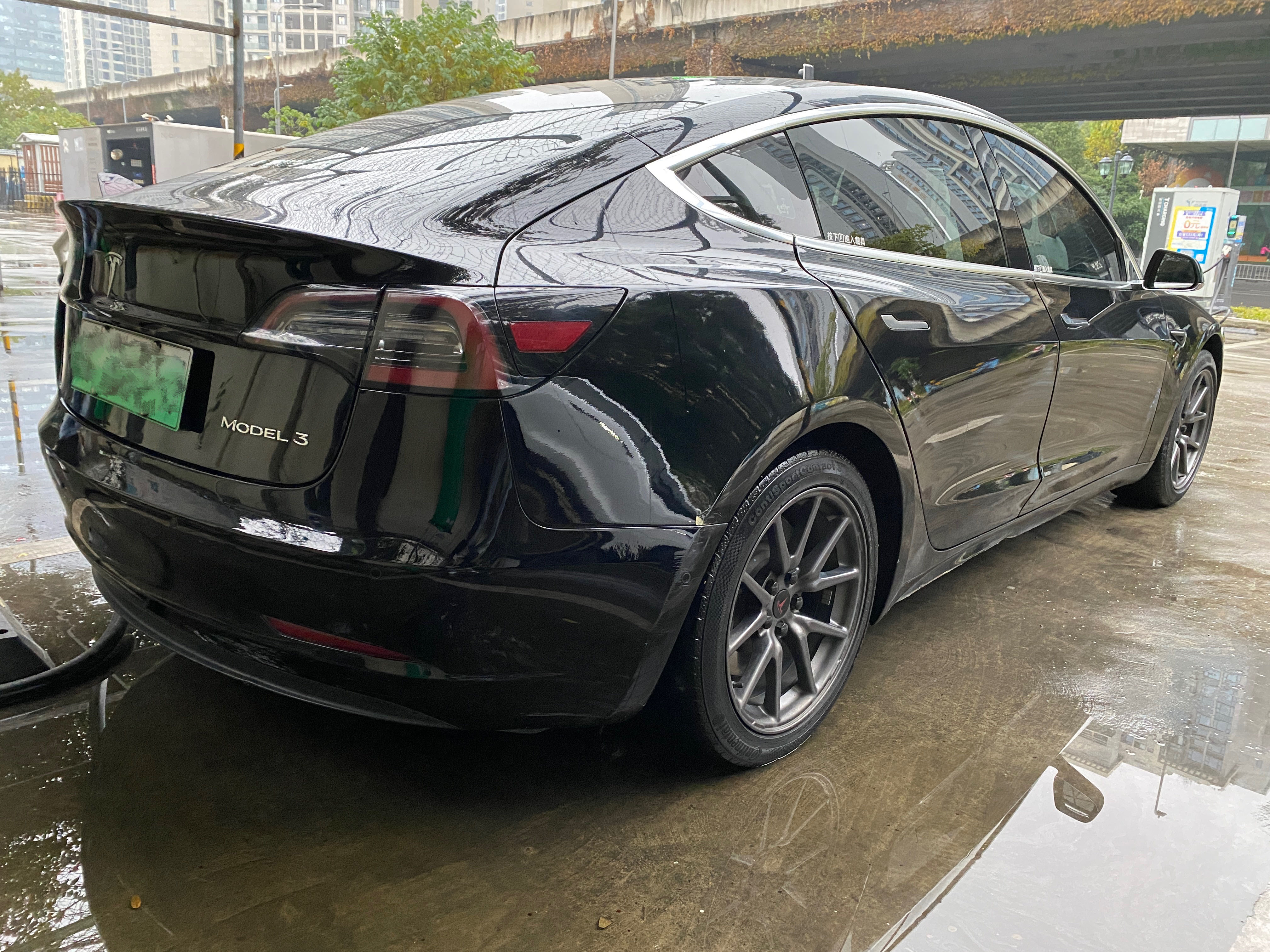 个人一手特斯拉model3出售8.8万