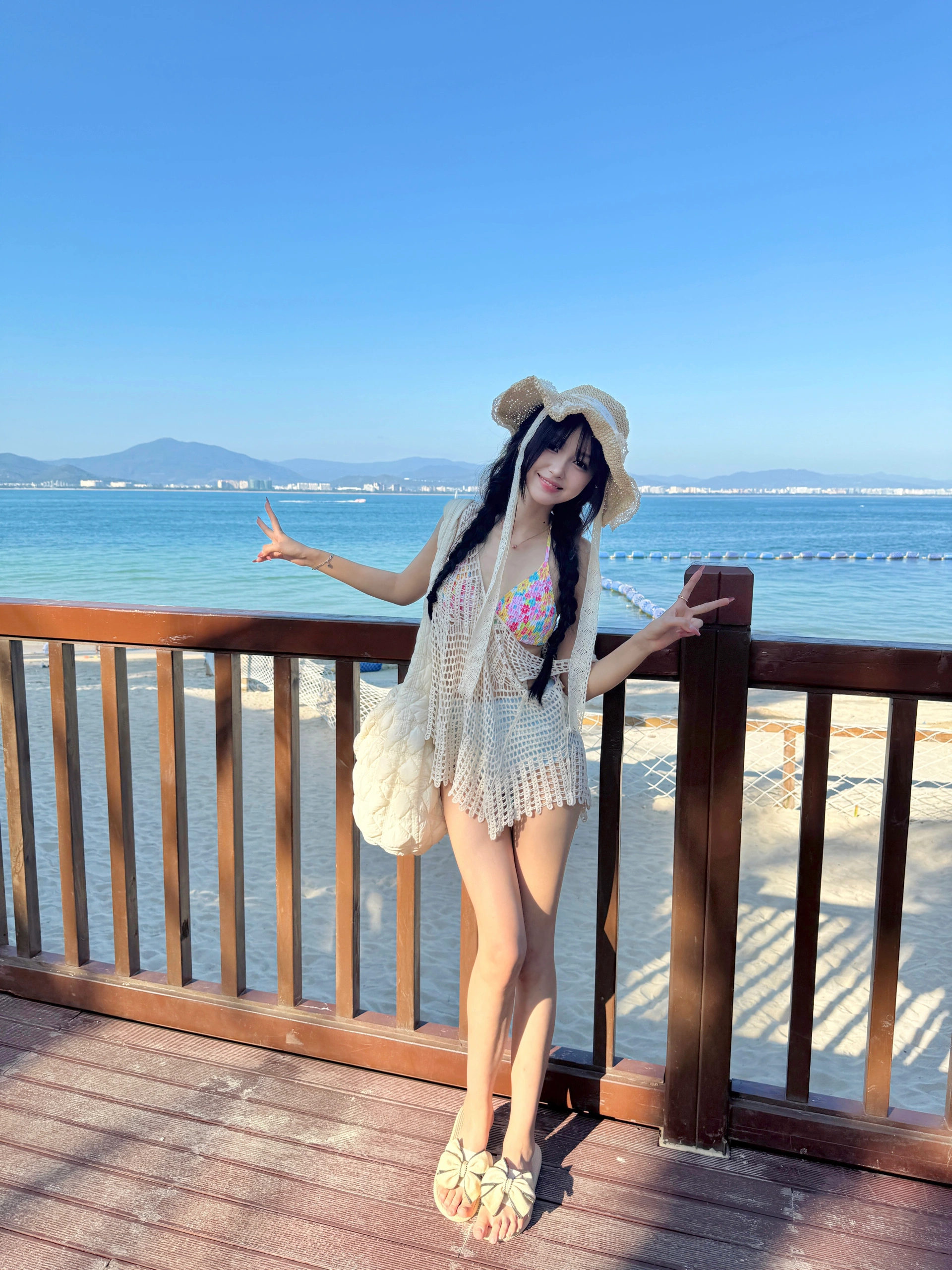 闻到了夏天的味道🥥 西岛好美！那天也是天气最好的一天～
海边超漂亮！ @王涵大朋友