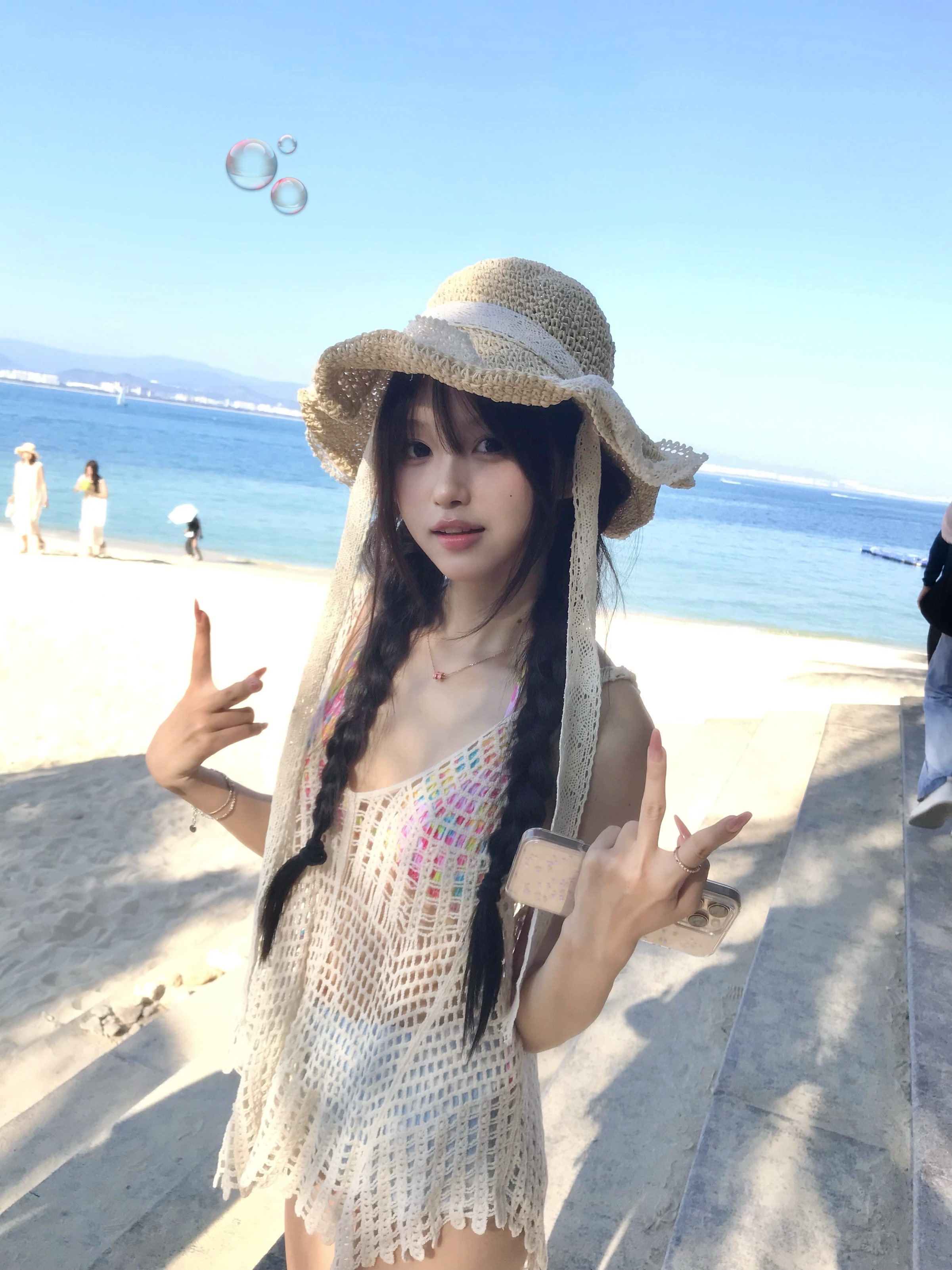 闻到了夏天的味道🥥 西岛好美！那天也是天气最好的一天～
海边超漂亮！ @王涵大朋友