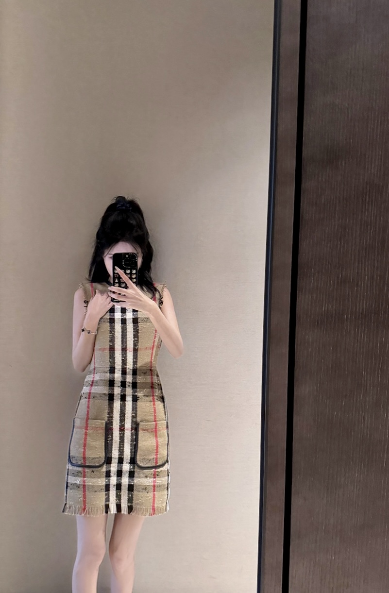 🧾 @D.M