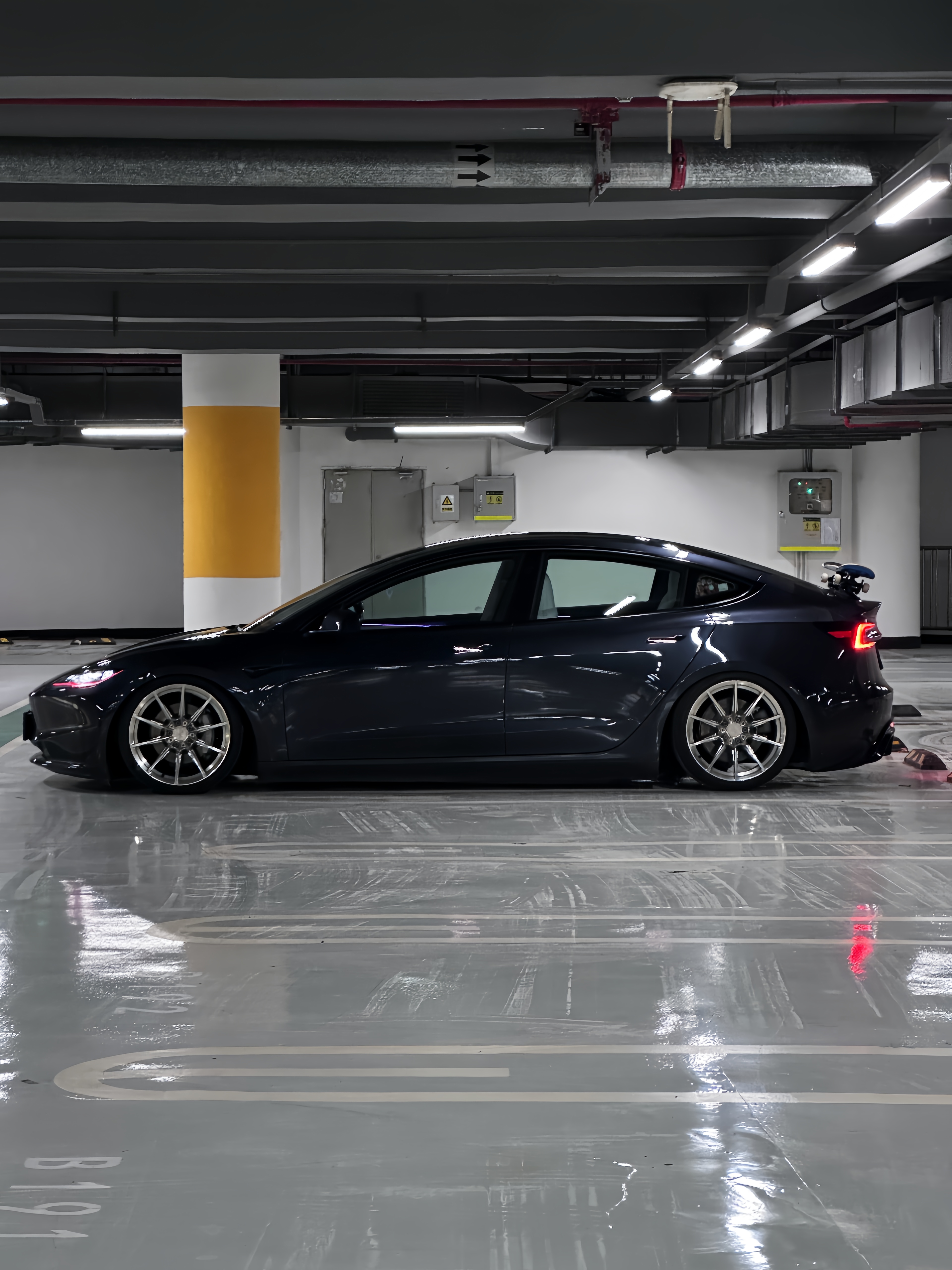 分享我的大玩具🚗 #焕新版model3 #特斯拉恶魔眼 #改装 @菜菜的model 3