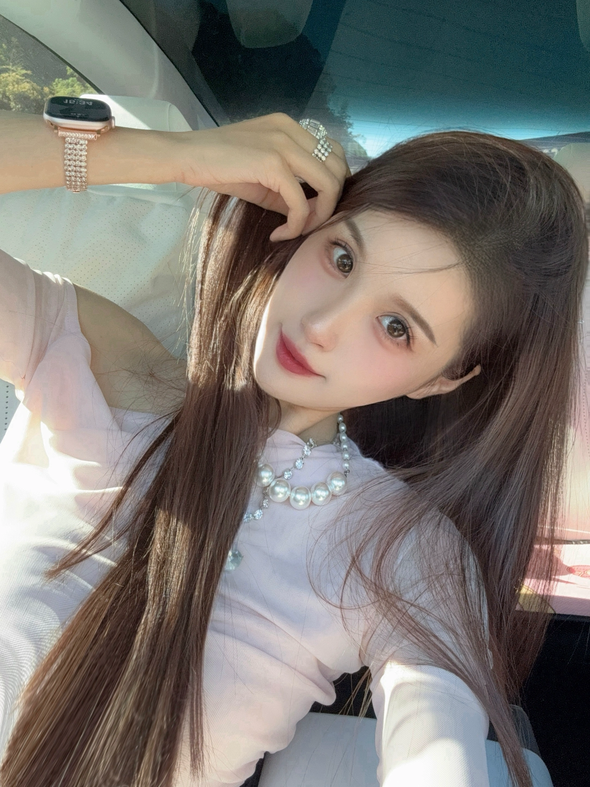 特斯拉女车主的日常 #车内拍照 #开车当然要记录 #一开车就想拍照 #今天开车穿什么 @pink小粉