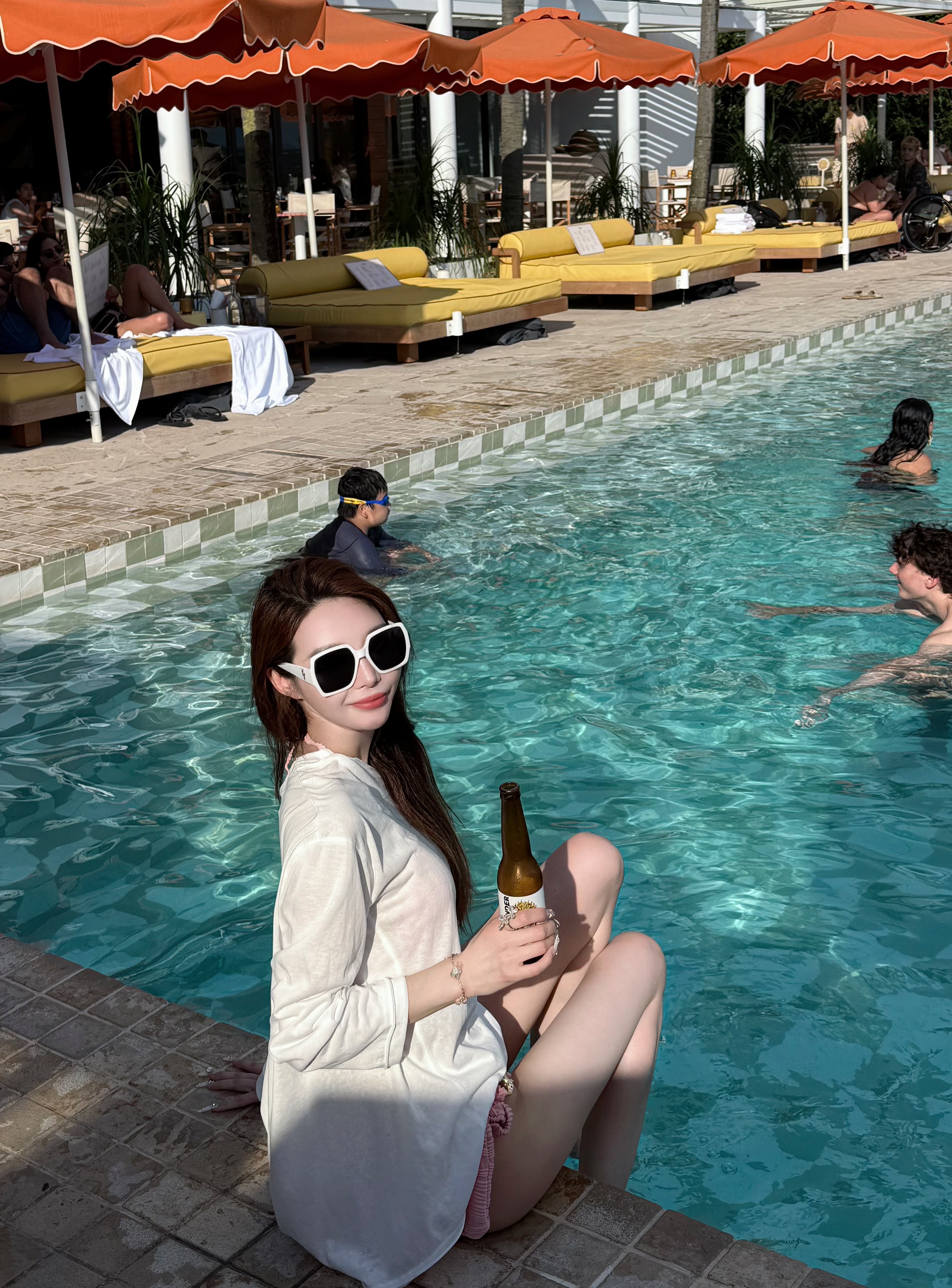 老娘与海2 #新加坡海边 #比基尼拍照 #正常拍摄无不良引导 @YALY甜小姐