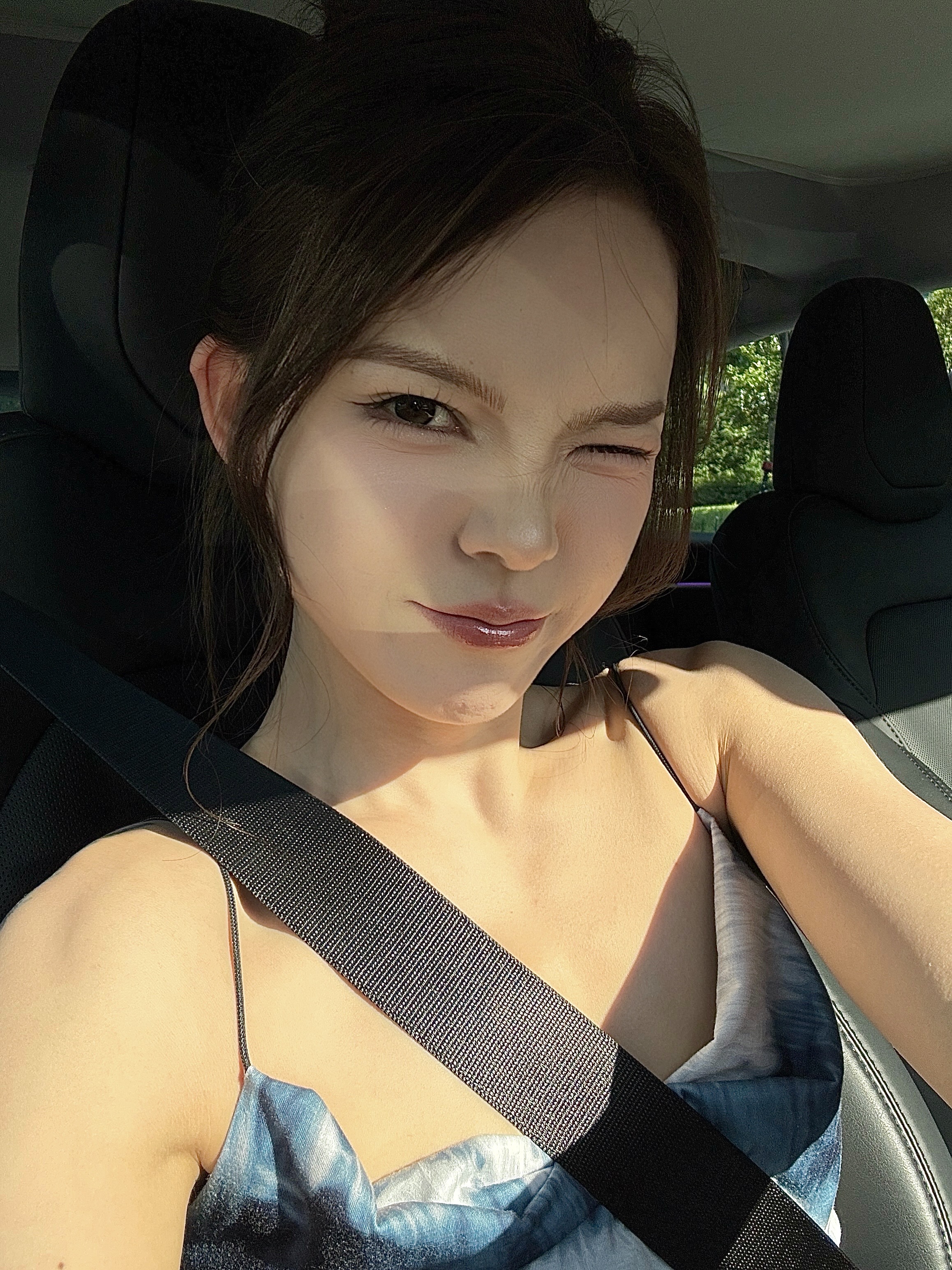 女司机上半身基础 下半身就不基础 新提的特斯拉丁子裤[抠鼻R][抠鼻R]
	
#特斯拉 #幽默 #抽象艺术 #邪恶大鼠标 #拍照姿势#新装备#女司机 #开特斯拉的小姐姐#女车主 @曾多次拒绝王嘉尔