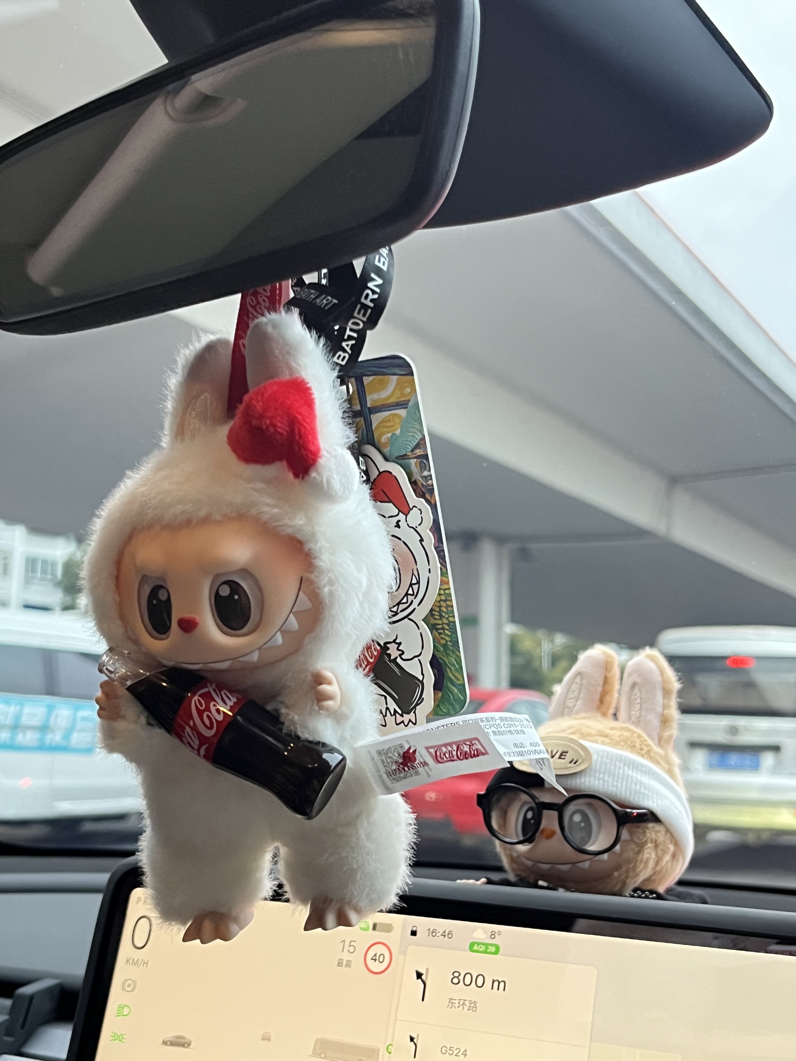 听说特斯拉和Labubu是绝配！ #labubu #车载好物 #我的车搭子 #女孩子的车内饰 #车载饰品 #二次元小卖部 @顺薪如亿👛