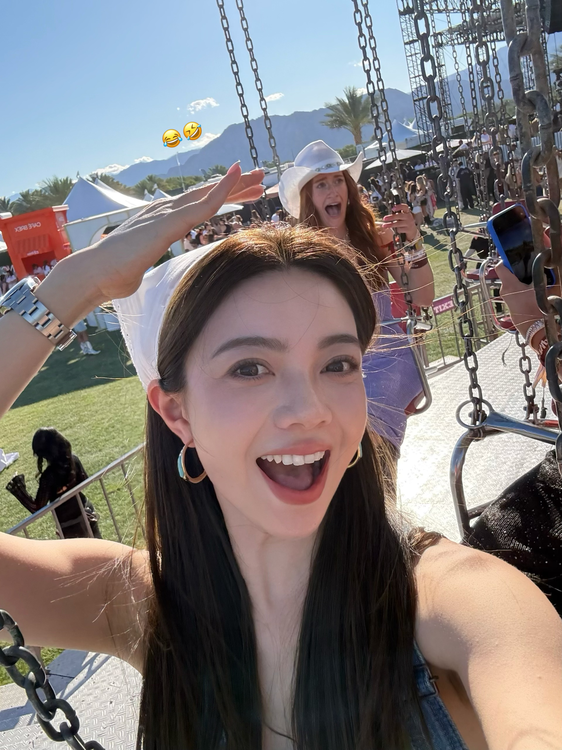 Revolve Festival in Palm Springs🌴 又一年四月北美旅行
除了大风一切都很美好🤟🏻
#闺蜜旅行 #穿搭bot #revolve #科切拉 @Irene林恩如