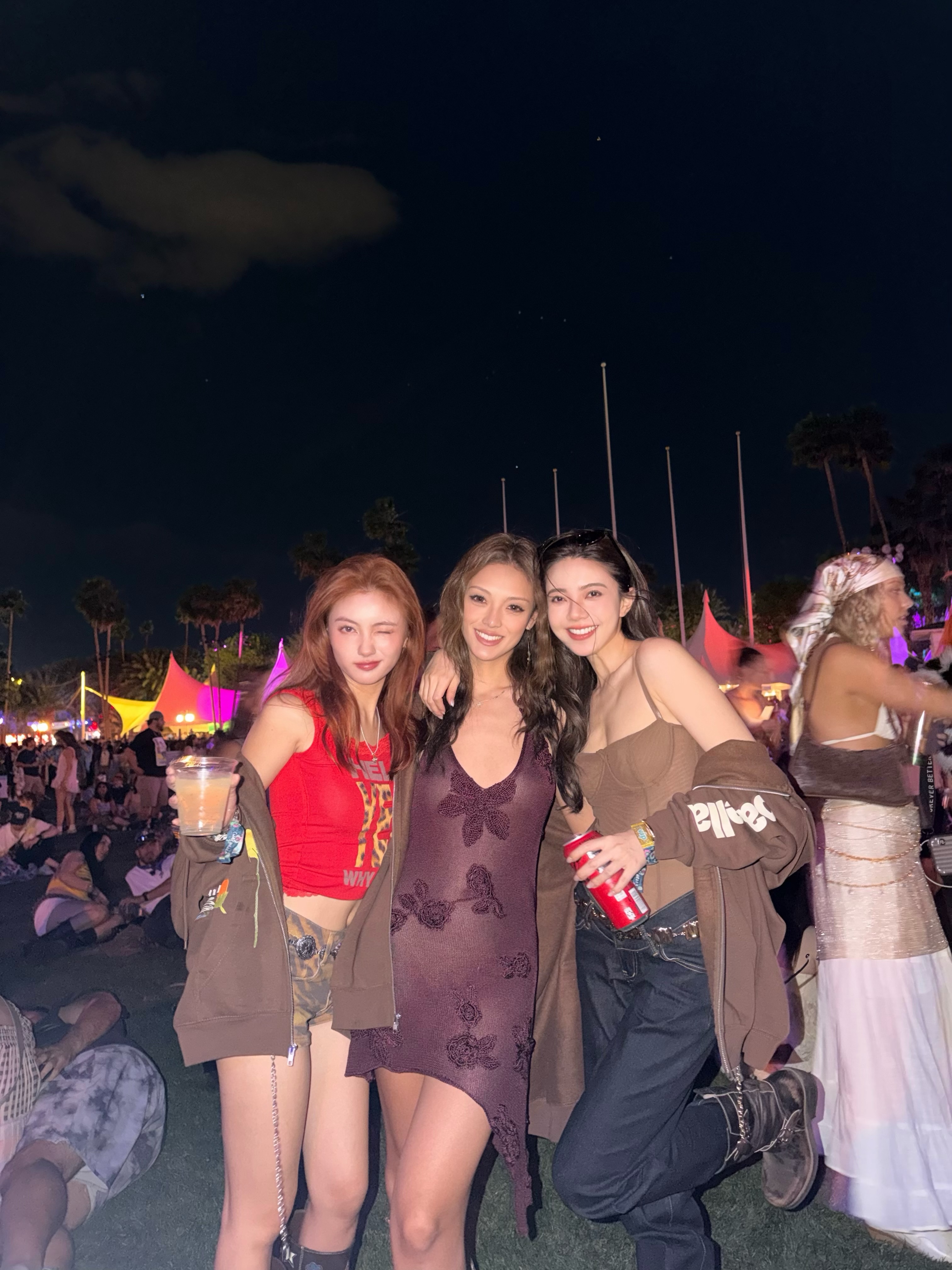 Revolve Festival in Palm Springs🌴 又一年四月北美旅行
除了大风一切都很美好🤟🏻
#闺蜜旅行 #穿搭bot #revolve #科切拉 @Irene林恩如